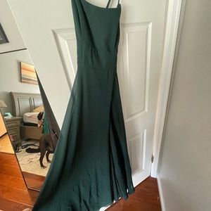 Lulu’s Dreamy Romance Forest Green Backless Maxi Dress!